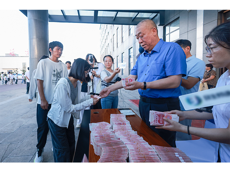 大路同业，，，，，，共同富足｜河南尊龙抖圈官网2025年度大事记（第一辑）